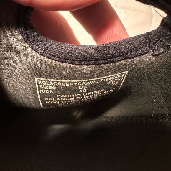 Bogs size 12 kids - black rubber with red creepy crawly (spiders) preloved - Picture 3 of 7